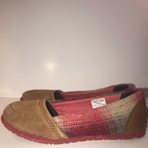 SOREL-Women’s Size 7.5 Suede and Plaid Slip On Flats